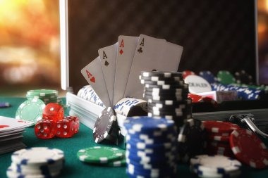 18xxxx লাইভ ব্ল্যাকজ্যাক স্টুডিও - পেশাদার ডিলার এবং একাধিক ক্যামেরা সেটআপ